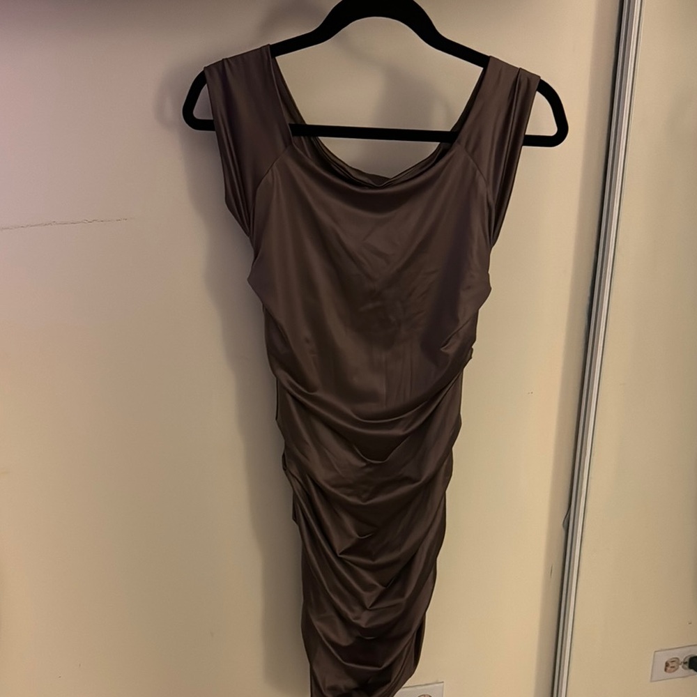 Elegant Brown Sleeveless Dress
